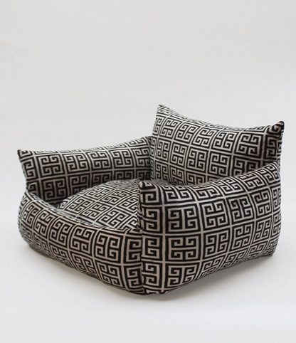 🖤 Obsidian Dog Sofa – Luxe Lounge Collection 🖤