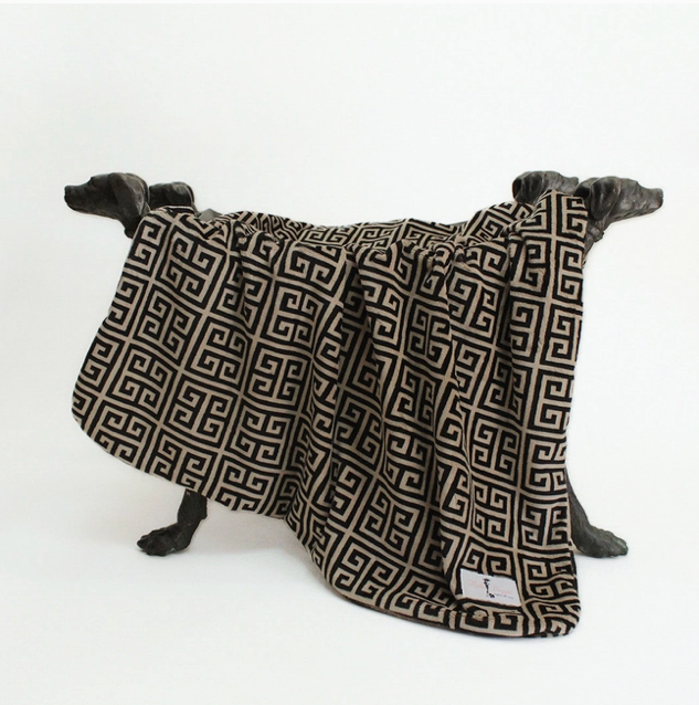 🖤 Obsidian Luxe Blanket – Luxe Lounge Collection 🖤